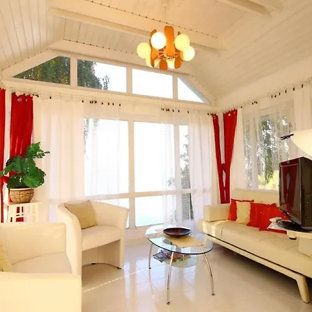 בית נופש Holiday In 35924